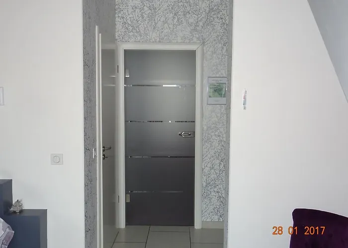 Aux Plumes De Grigy B&B